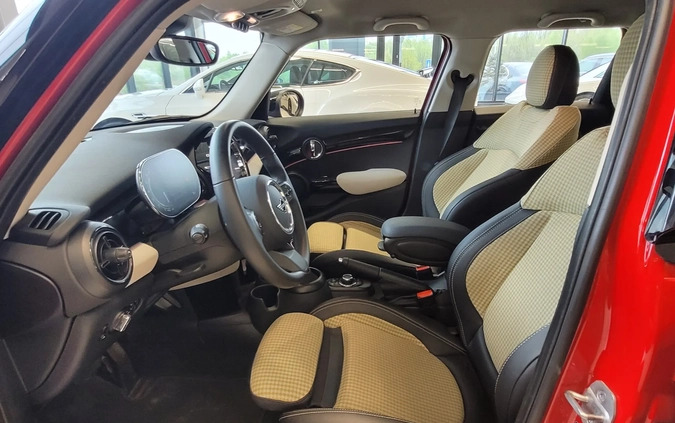 MINI Cooper cena 118900 przebieg: 14500, rok produkcji 2023 z Sulejów małe 92